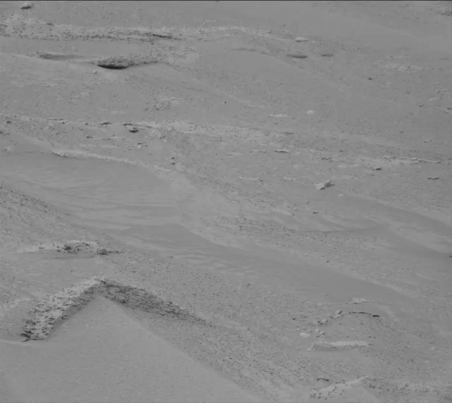 Sol 3857: Mast Camera (Mastcam)