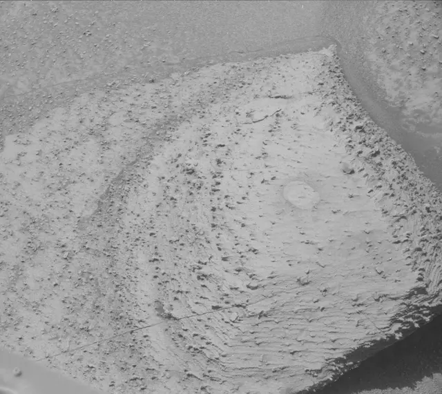 Sol 3858: Mast Camera (Mastcam)