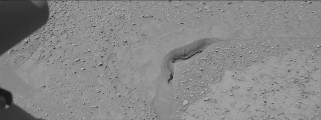 Sol 3858: Mast Camera (Mastcam)