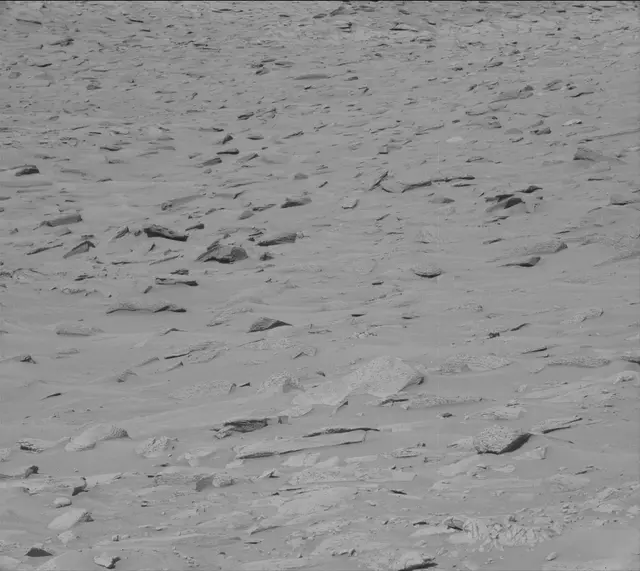 Sol 3858: Mast Camera (Mastcam)