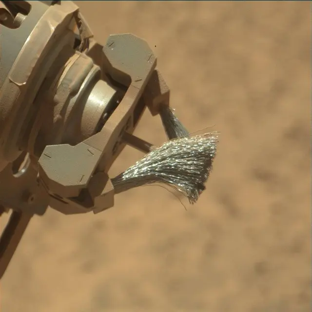 Sol 3858: Mast Camera (Mastcam)