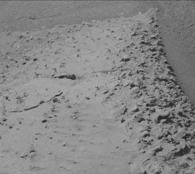 Sol 3858: Mast Camera (Mastcam)