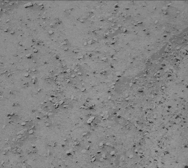Sol 3858: Mast Camera (Mastcam)