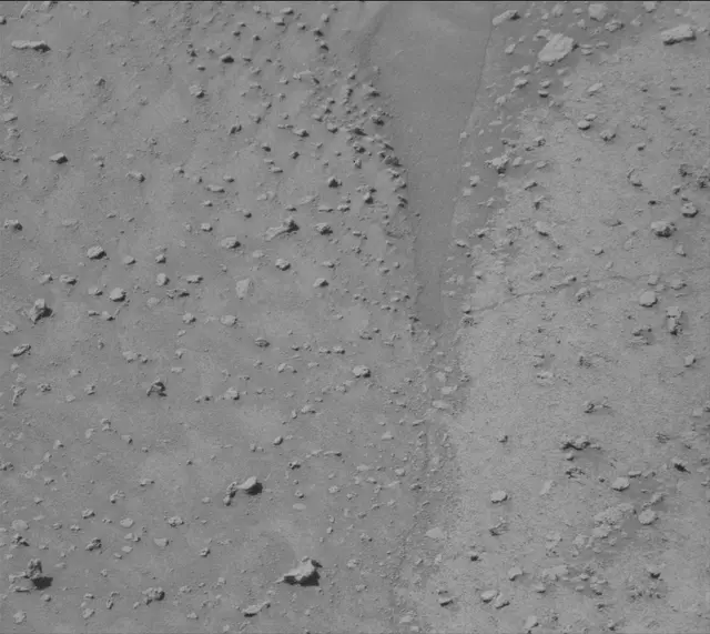 Sol 3858: Mast Camera (Mastcam)