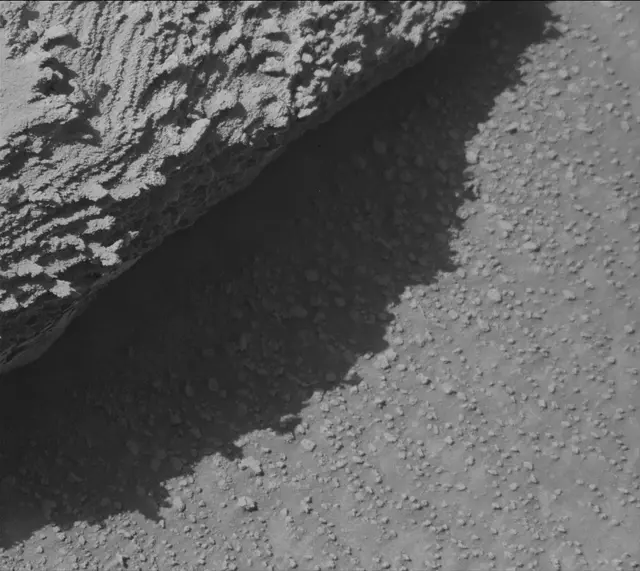 Sol 3858: Mast Camera (Mastcam)