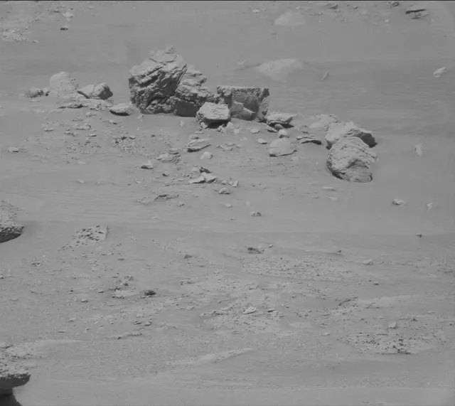 Sol 3858: Mast Camera (Mastcam)