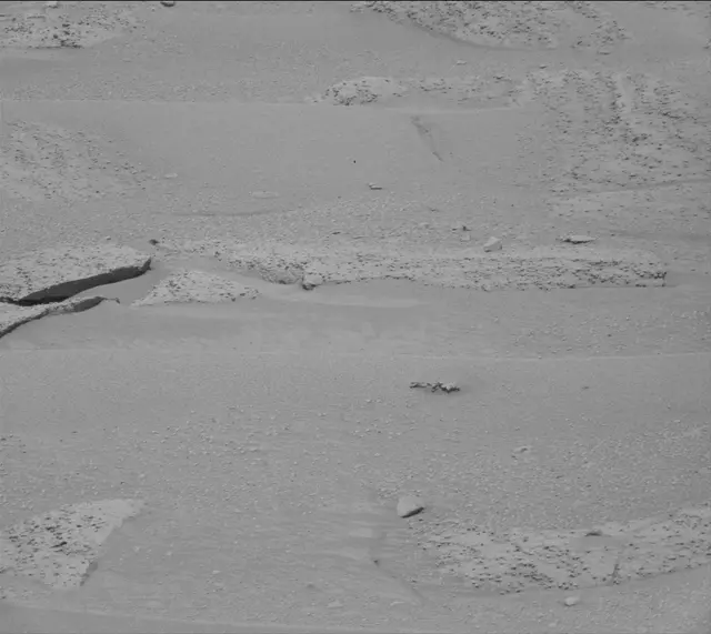 Sol 3858: Mast Camera (Mastcam)