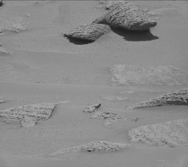 Sol 3858: Mast Camera (Mastcam)