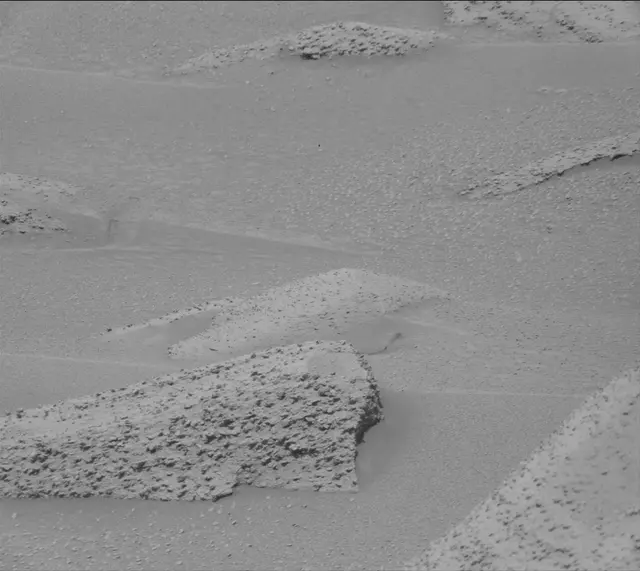 Sol 3858: Mast Camera (Mastcam)