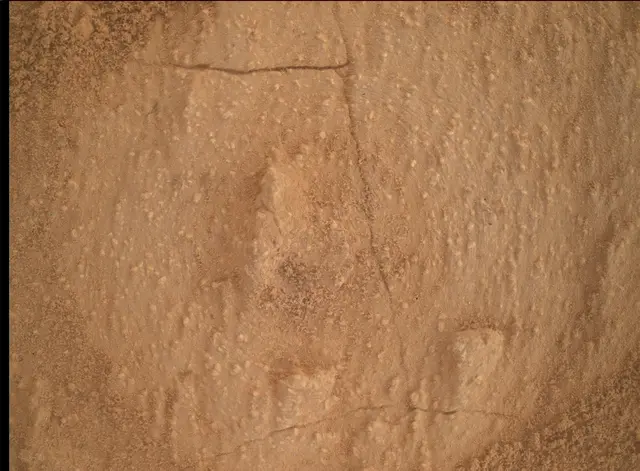Sol 3858: Mars Hand Lens Imager (MAHLI)