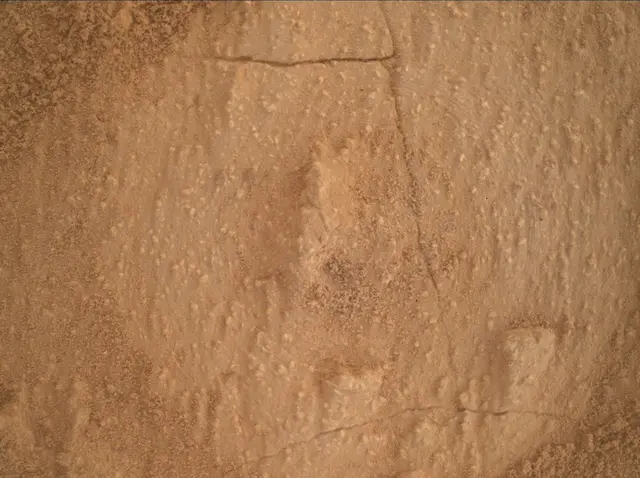 Sol 3858: Mars Hand Lens Imager (MAHLI)