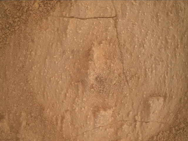 Sol 3858: Mars Hand Lens Imager (MAHLI)