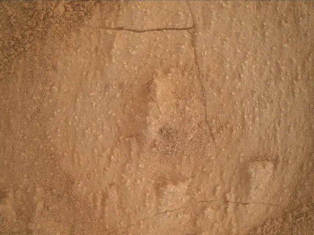 Sol 3858: Mars Hand Lens Imager (MAHLI)