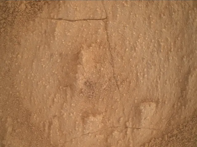 Sol 3858: Mars Hand Lens Imager (MAHLI)