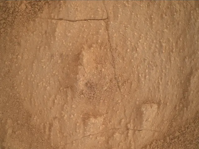 Sol 3858: Mars Hand Lens Imager (MAHLI)