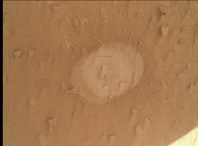 Sol 3858: Mars Hand Lens Imager (MAHLI)