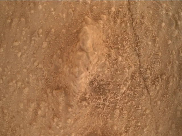 Sol 3858: Mars Hand Lens Imager (MAHLI)