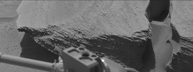 Sol 3859: Mast Camera (Mastcam)