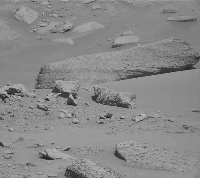 Sol 3859: Mast Camera (Mastcam)