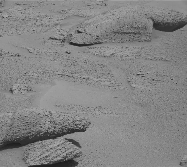 Sol 3859: Mast Camera (Mastcam)
