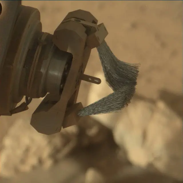 Sol 3859: Mast Camera (Mastcam)