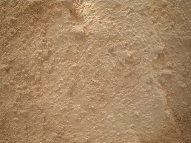 Sol 3859: Mars Hand Lens Imager (MAHLI)