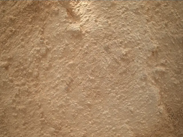 Sol 3859: Mars Hand Lens Imager (MAHLI)