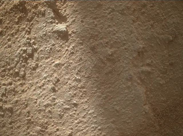 Sol 3859: Mars Hand Lens Imager (MAHLI)
