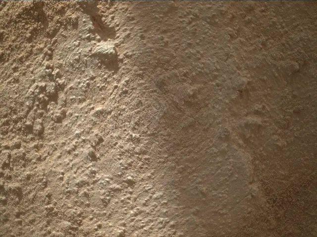 Sol 3859: Mars Hand Lens Imager (MAHLI)