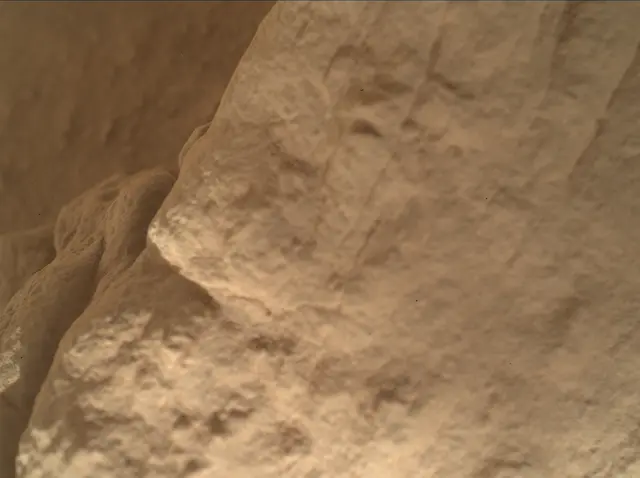 Sol 3859: Mars Hand Lens Imager (MAHLI)