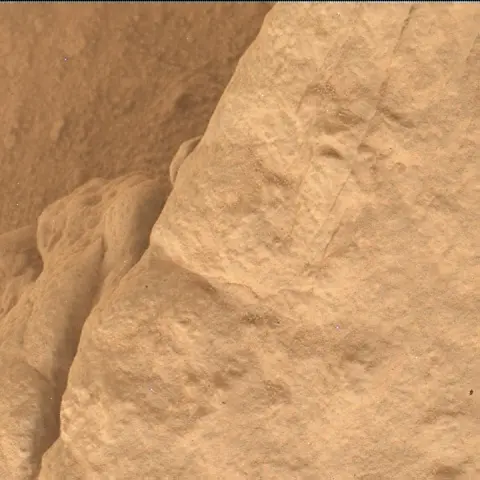 Sol 3859: Mars Hand Lens Imager (MAHLI)