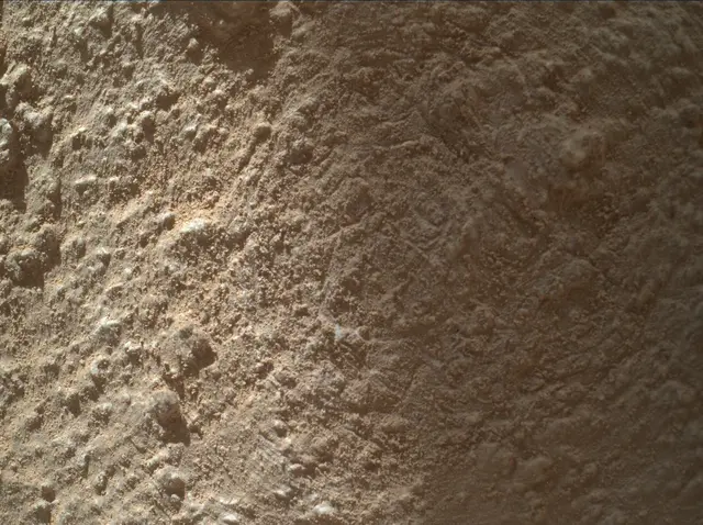 Sol 3859: Mars Hand Lens Imager (MAHLI)
