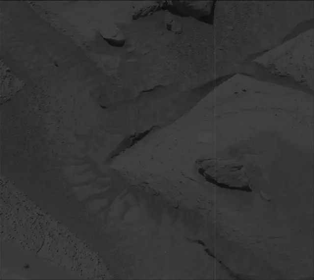Sol 3860: Mast Camera (Mastcam)