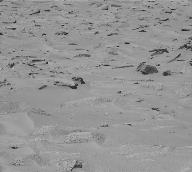 Sol 3860: Mast Camera (Mastcam)