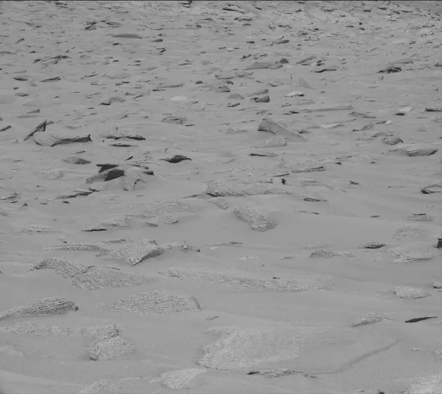 Sol 3860: Mast Camera (Mastcam)