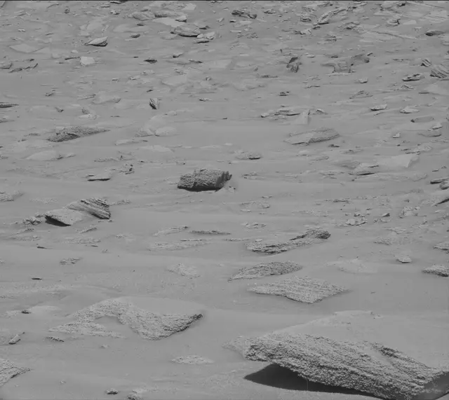 Sol 3860: Mast Camera (Mastcam)