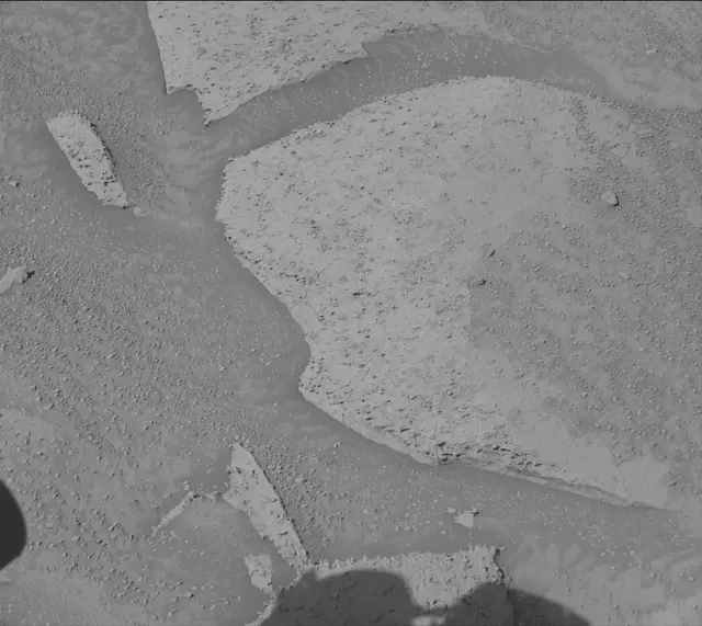 Sol 3860: Mast Camera (Mastcam)