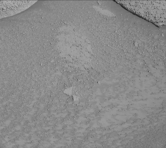 Sol 3860: Mast Camera (Mastcam)