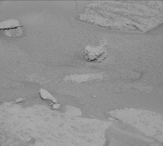Sol 3860: Mast Camera (Mastcam)