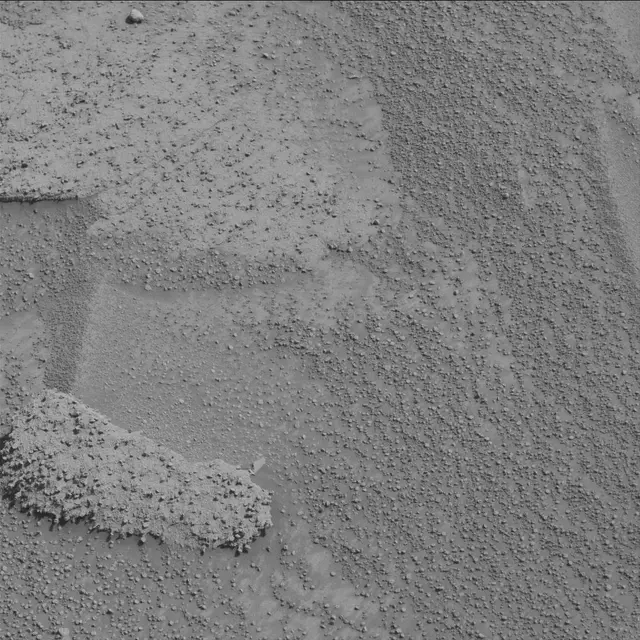 Sol 3860: Mast Camera (Mastcam)