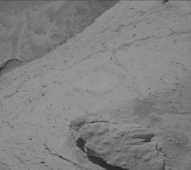 Sol 3860: Mast Camera (Mastcam)