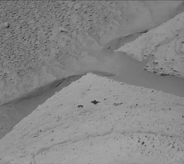 Sol 3860: Mast Camera (Mastcam)