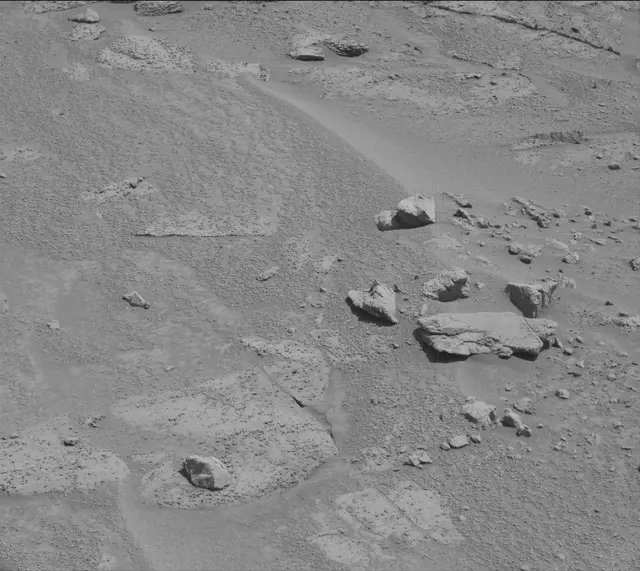 Sol 3861: Mast Camera (Mastcam)