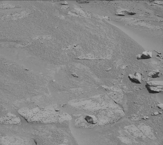 Sol 3861: Mast Camera (Mastcam)