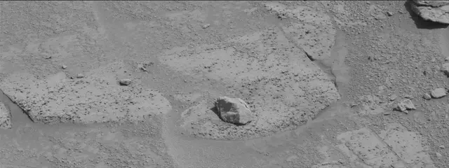 Sol 3861: Mast Camera (Mastcam)