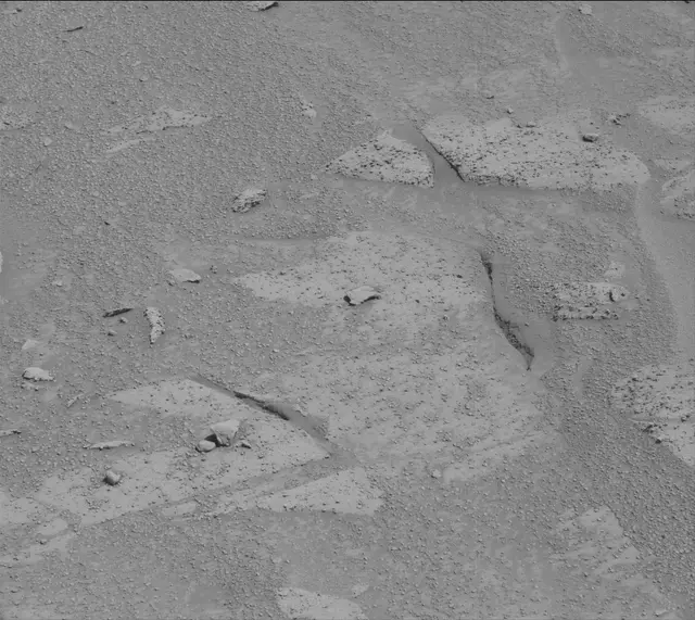 Sol 3861: Mast Camera (Mastcam)