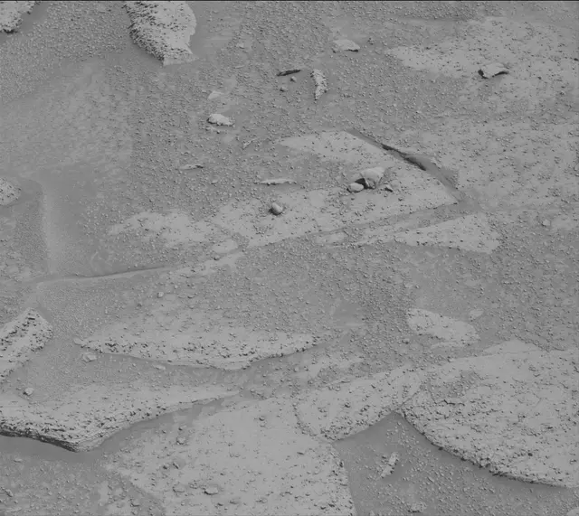 Sol 3861: Mast Camera (Mastcam)