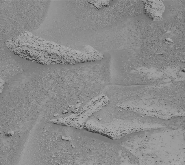 Sol 3861: Mast Camera (Mastcam)