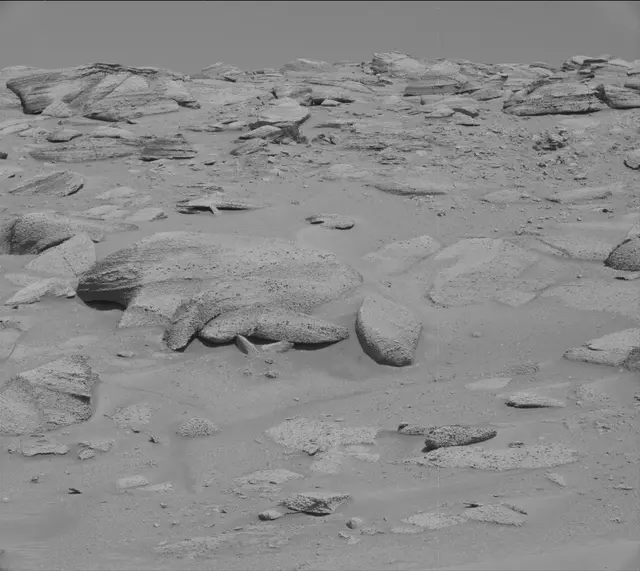 Sol 3861: Mast Camera (Mastcam)