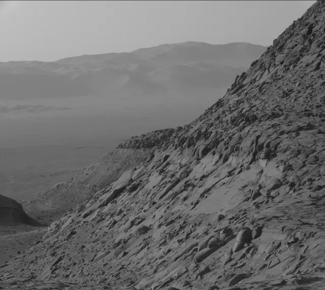 Sol 3861: Mast Camera (Mastcam)